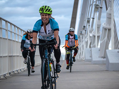 mary nell goolsby rides on the ravenel bridge during lowvelo 19